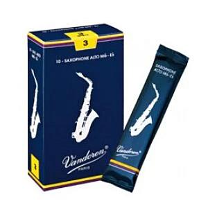 Vandoren Traditional Alto Saxophone Reed - Box of 10